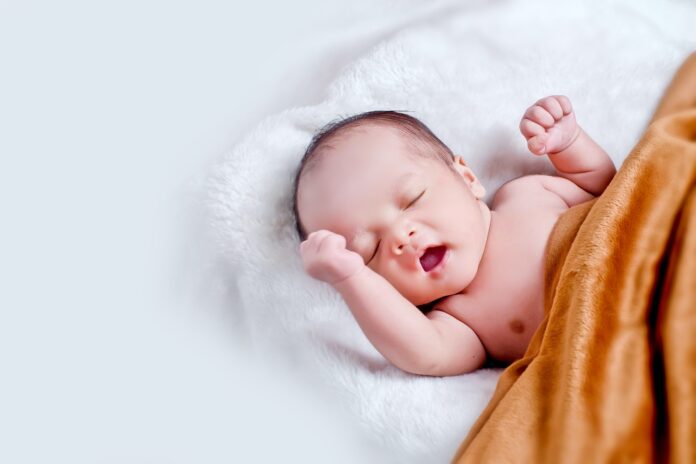 Rumori bianchi per il sonno dei neonati: basta con le “radiazioni” dei  cellulari. – Varese7Press